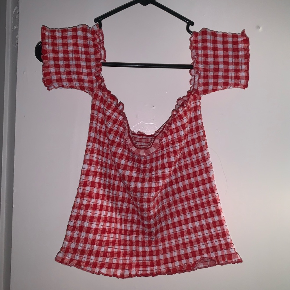 off shoulder crop top . new